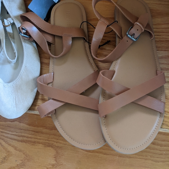 Forever 21 sandals - Picture 3 of 5